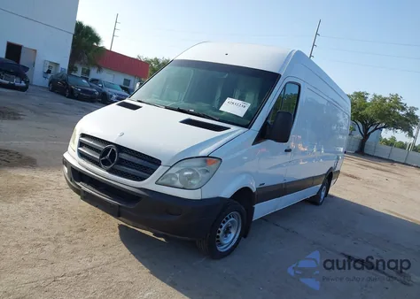 2012 Mercedes-Benz Sprinter 2500 High Roof из США, поврежденный, VIN WD3PE8CB6C5687434